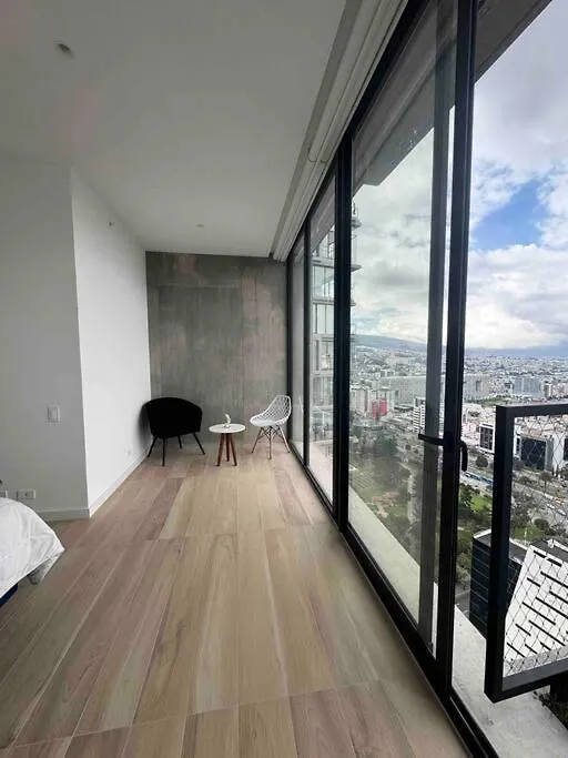 Penthouse De Lujo En El Iqon. Apartment Quito