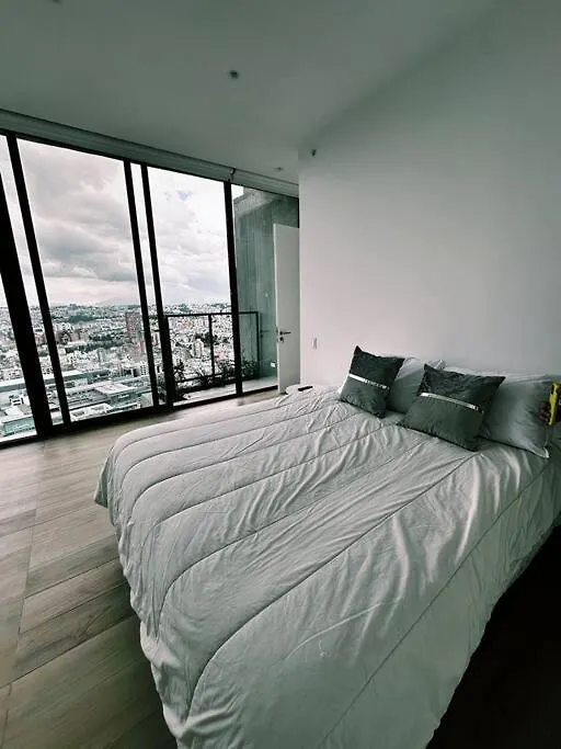 Penthouse De Lujo En El Iqon. Apartment Quito